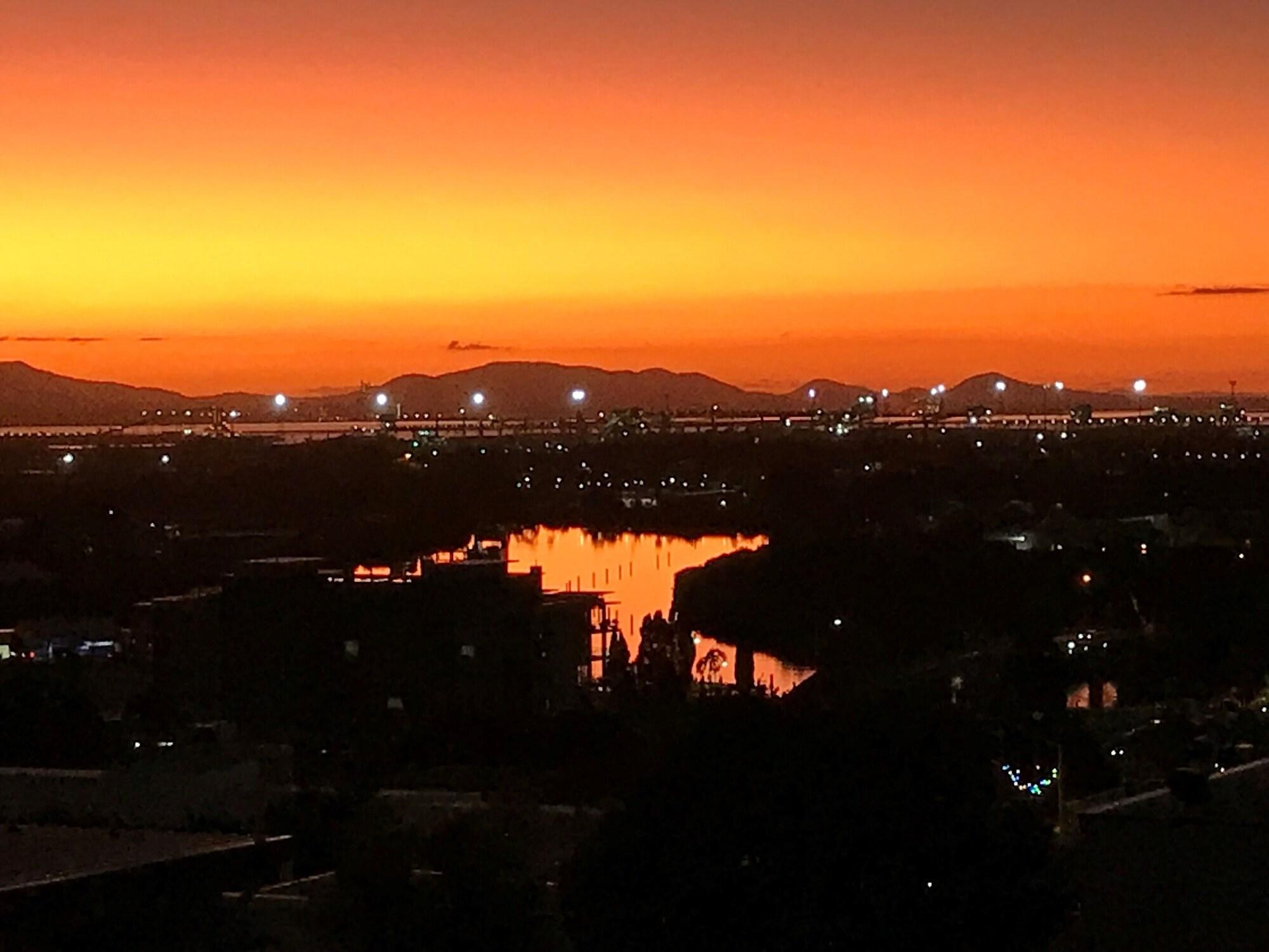 Highpoint International Hotel Gladstone Esterno foto
